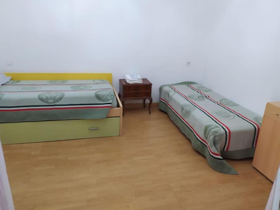 Amplio Piso En Centro Con Balcon Apartment Cuenca  Bagian luar foto