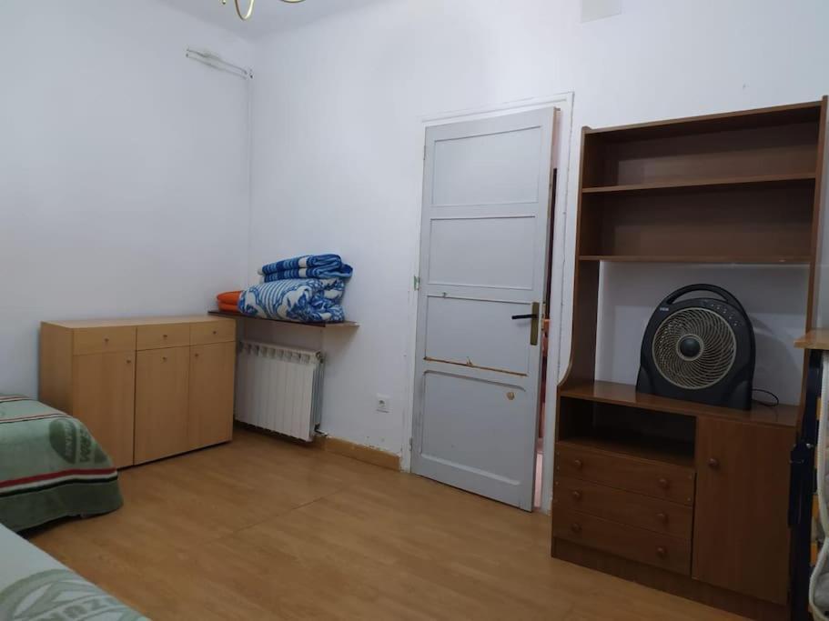 Amplio Piso En Centro Con Balcon Apartment Cuenca  Bagian luar foto