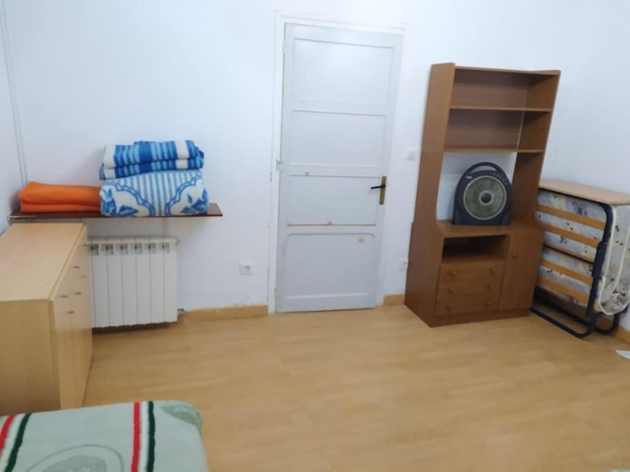Amplio Piso En Centro Con Balcon Apartment Cuenca  Bagian luar foto