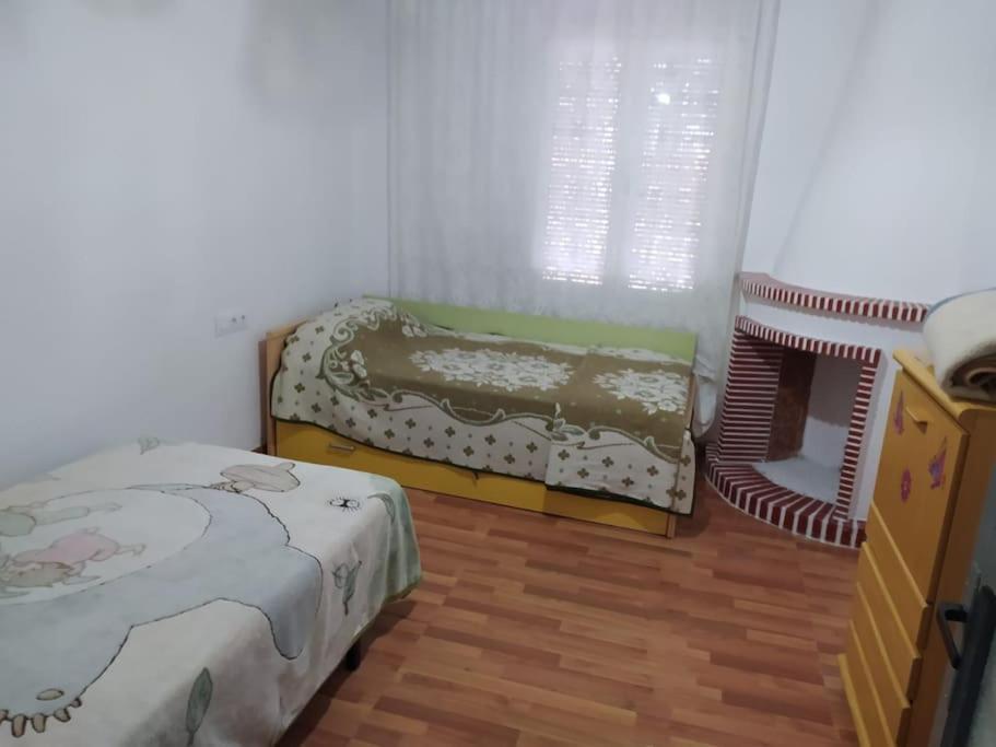 Amplio Piso En Centro Con Balcon Apartment Cuenca  Bagian luar foto